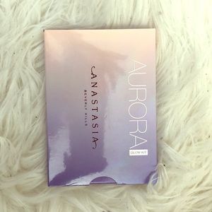 Anastasia Beverly Hills “Aurora” Glow Kit